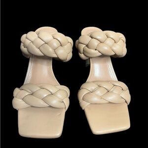 Marc Fisher Hammy Medium Natural sz 6M